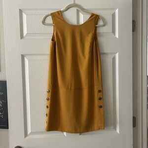 Banana Republic Mustard yellow shift dress size 0 button Detail sleeveless